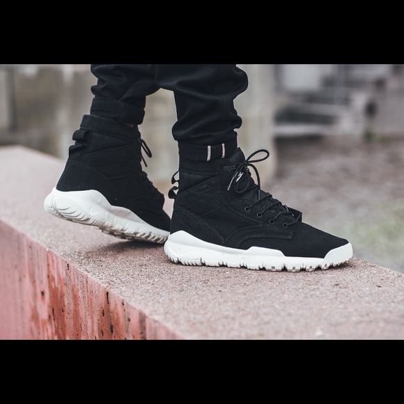 Nike Other - Nike SFB 6” CNVS NSW boot sneaker Sz 10.5